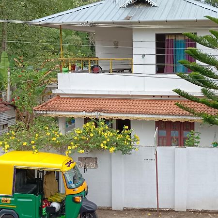 Marari Febins Homestay Mararikulam Exteriör bild